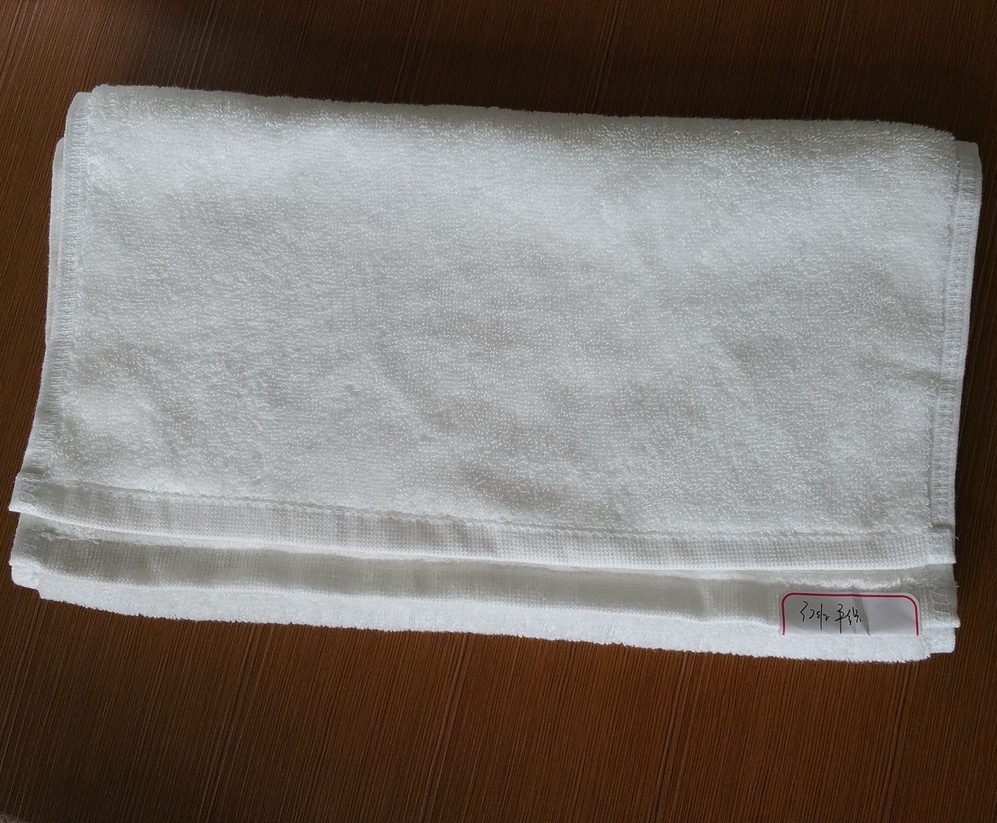 Hotel hand towel size hotsell