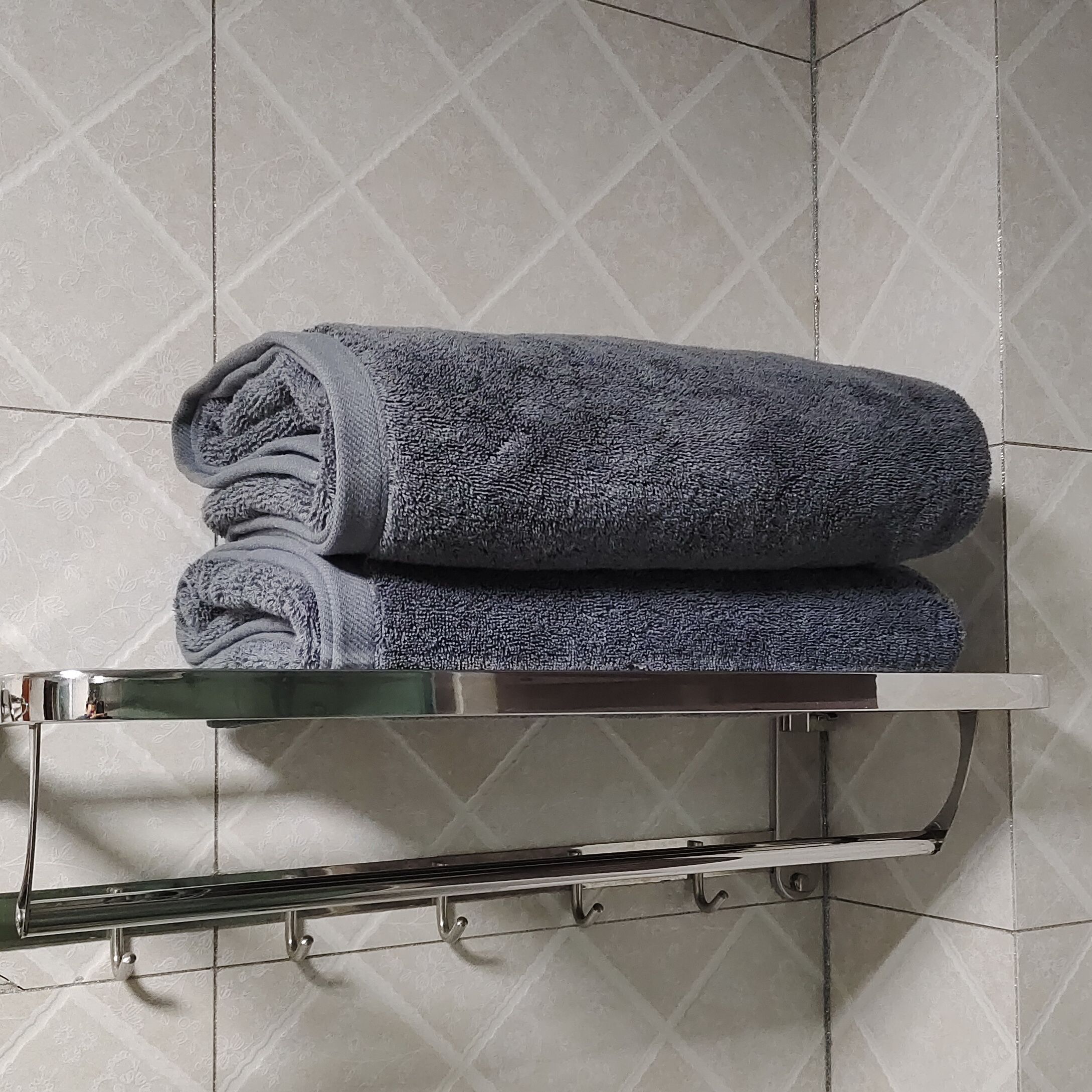 grey bath towels